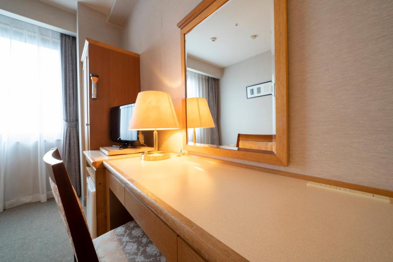 Hotel Econo Komatsu Комацу Екстер'єр фото