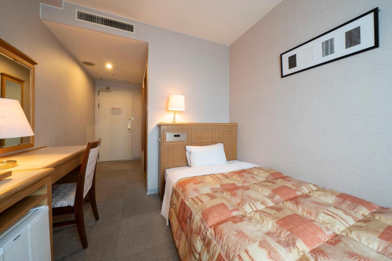 Hotel Econo Komatsu Комацу Екстер'єр фото
