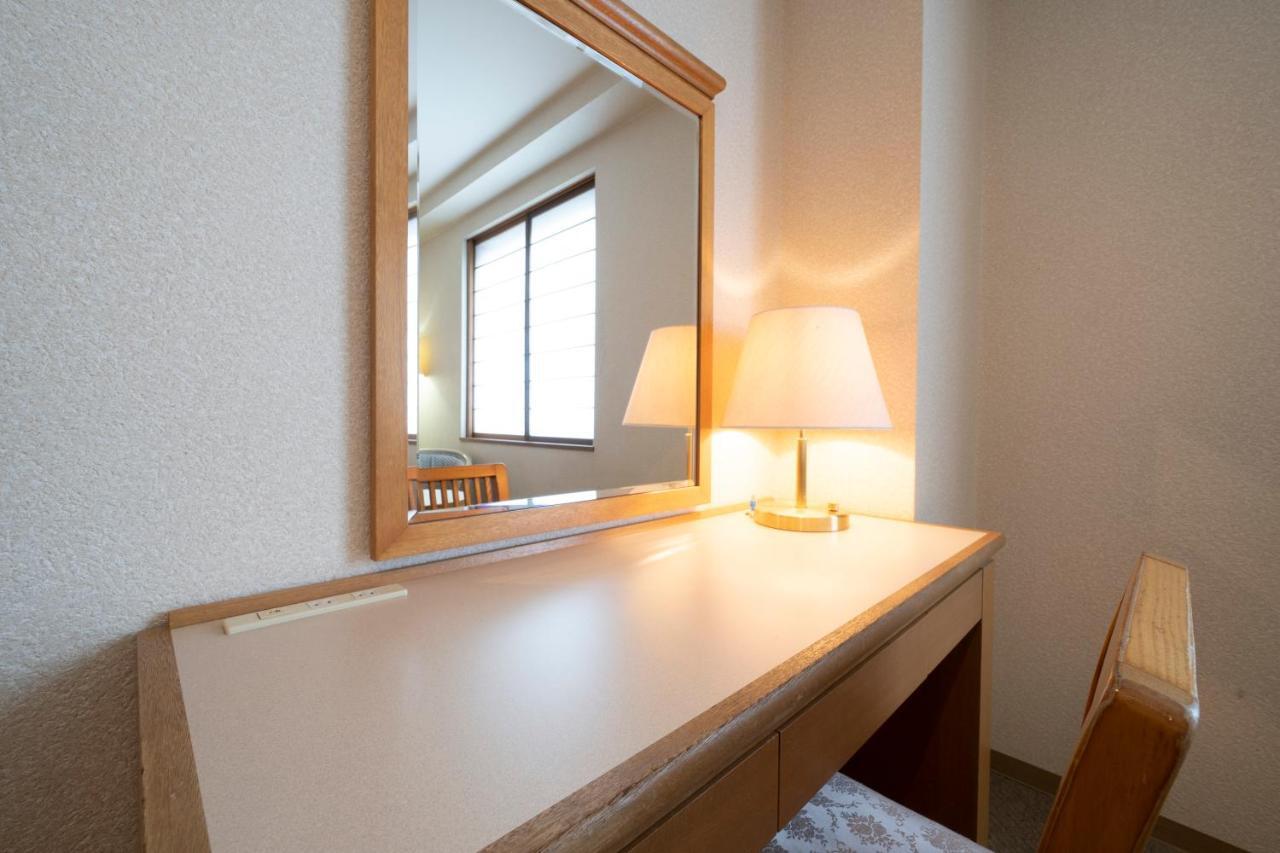 Hotel Econo Komatsu Комацу Екстер'єр фото